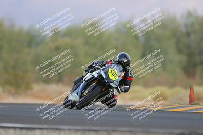 media/Sep-24-2022-CVMA (Sat) [[a45f954247]]/Race 14 Amateur Supersport Open/